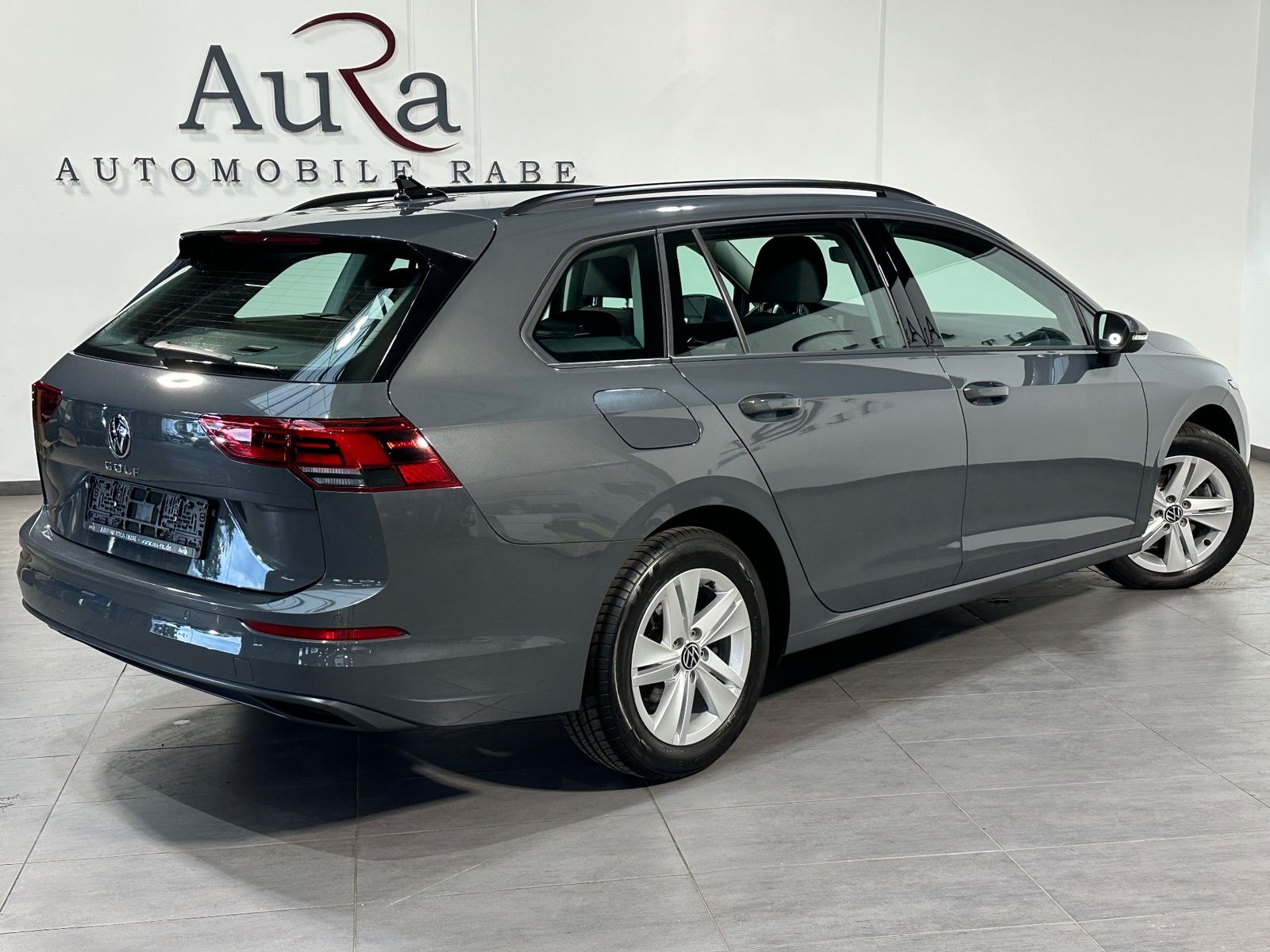 Fahrzeugabbildung Volkswagen Golf Variant 2.0 TDI DSG Life NAV+LED+STHZ+ACC