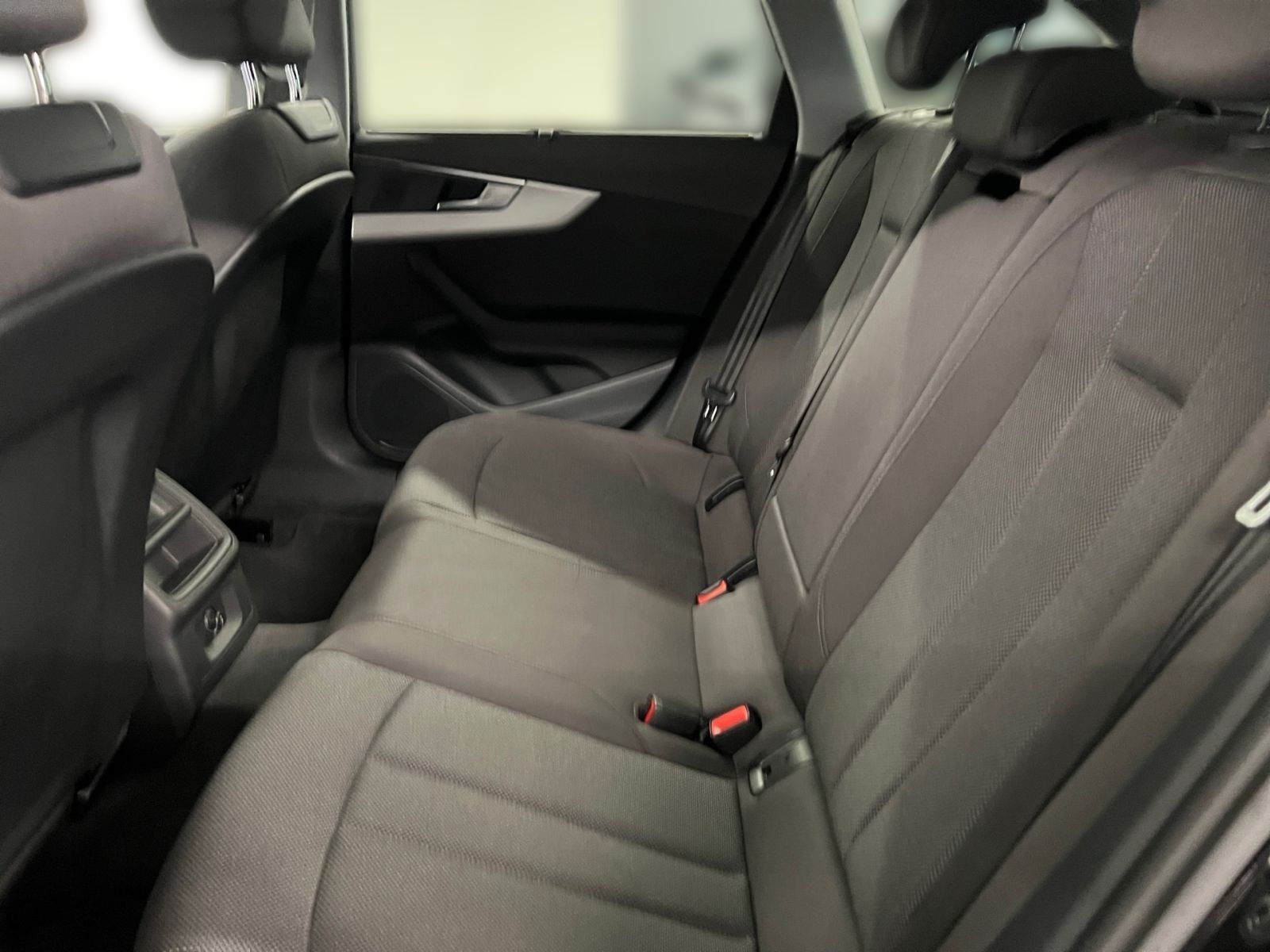 Audi A4 - Bild 10