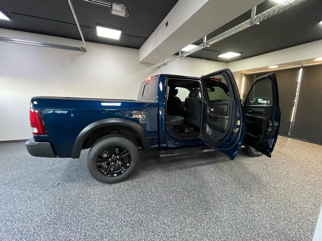 Fahrzeugabbildung Dodge WARLOCK CLASSIC CREW CAB HEMI 4x4 SOFORT!!