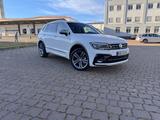 Volkswagen Tiguan Allspace 2.0 TDI R-Line 7 sitze  1Hand  - VW Tiguan Allspace von privat
