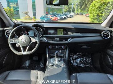 Alfa-Romeo Stelvio - 8
