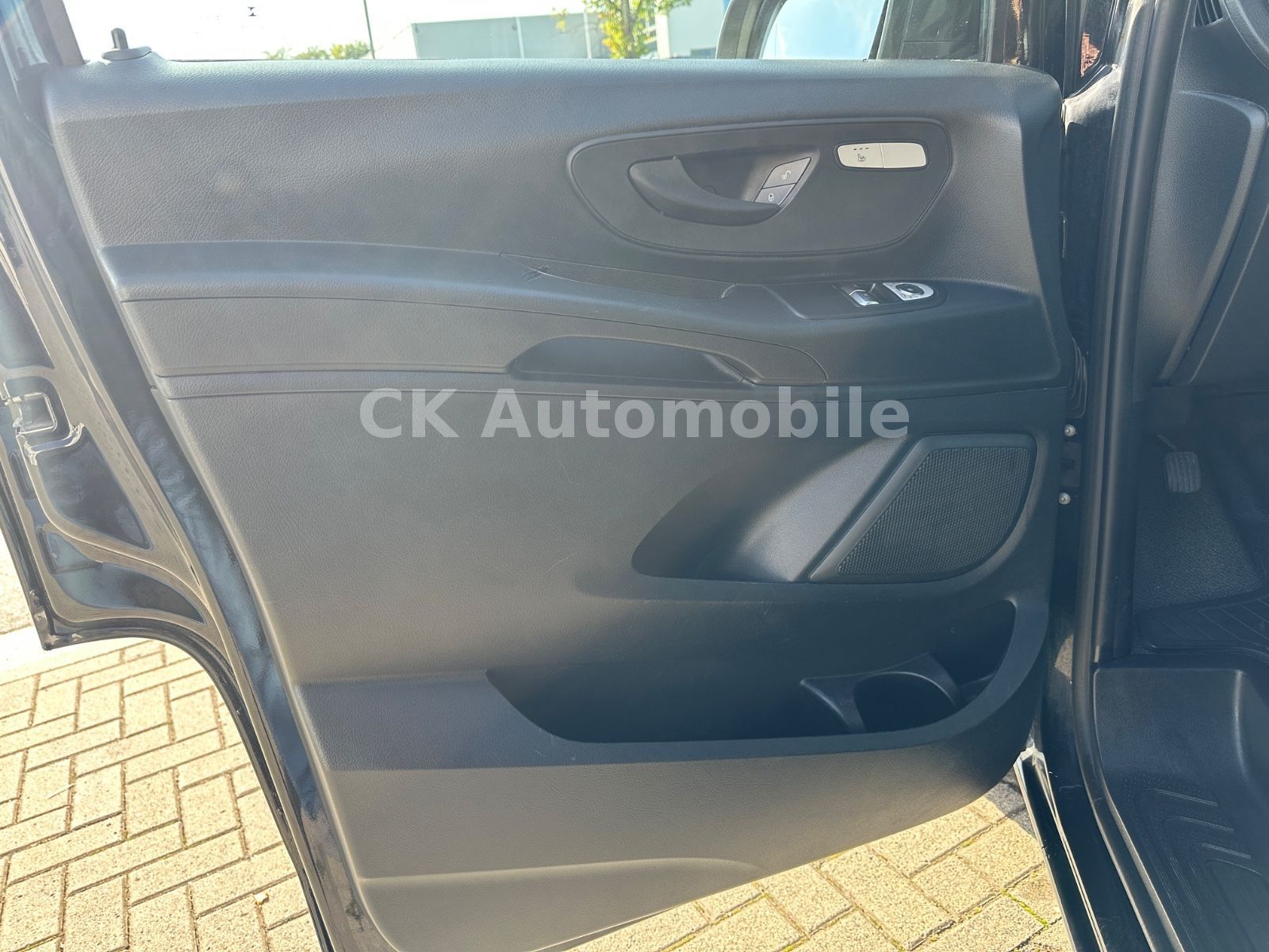 Fahrzeugabbildung Mercedes-Benz Vito Kasten 119CDI RWD lang PRO/Navi/LED/ACC/Kam