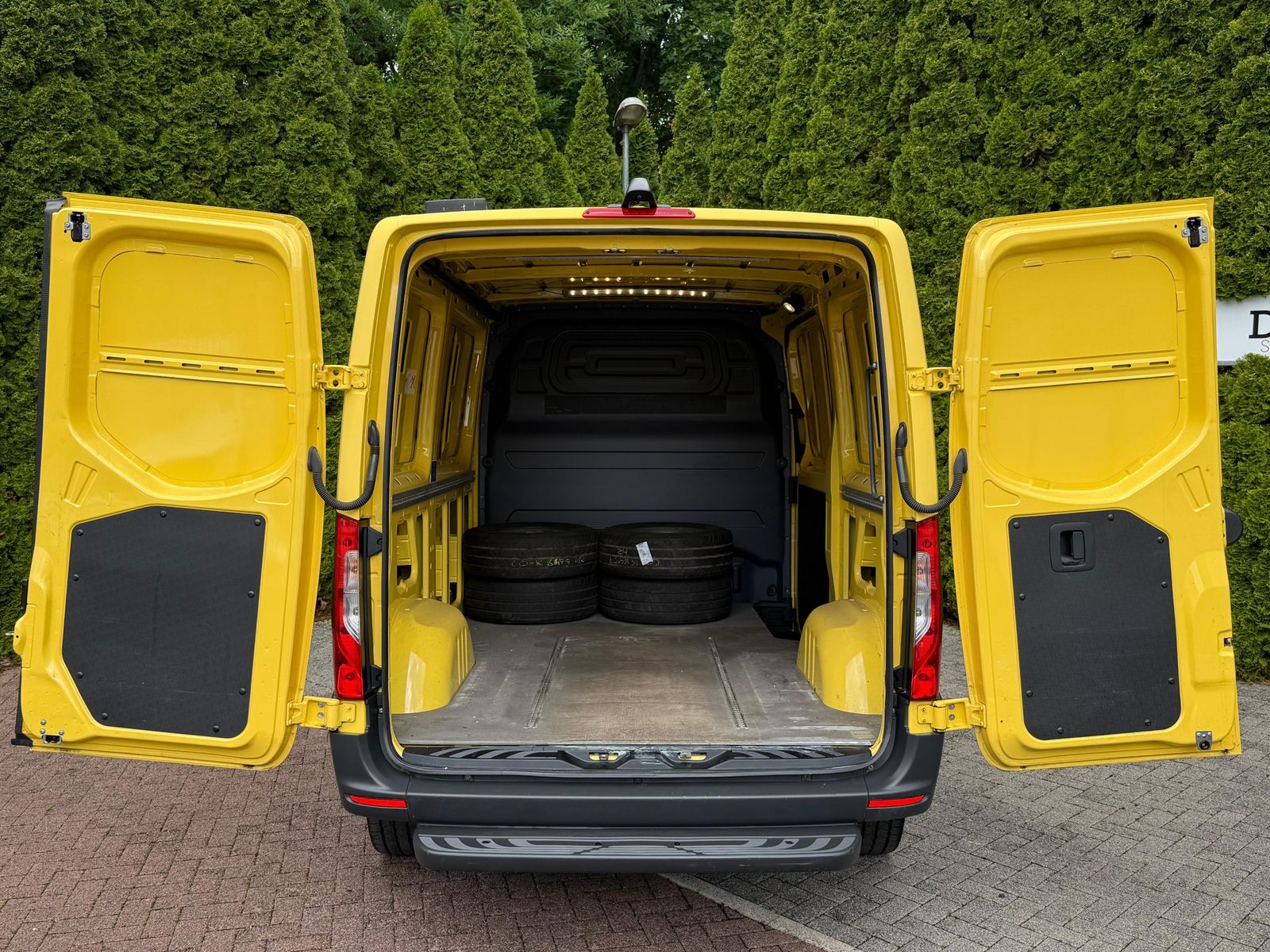 Fahrzeugabbildung Mercedes-Benz Sprinter III Kasten 316CDI RWD L1 MBUX+KAM+KLIMA