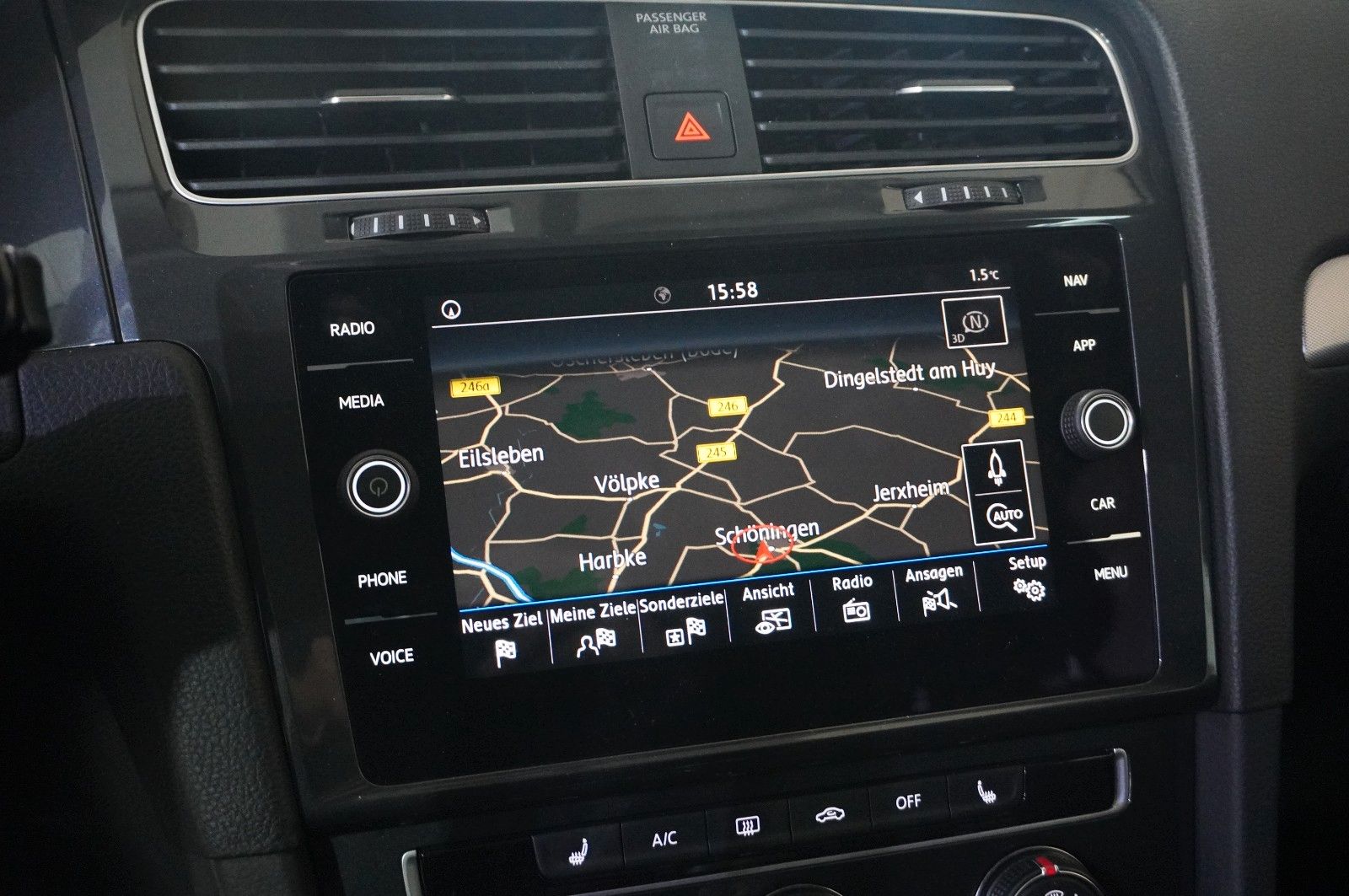 Fahrzeugabbildung Volkswagen Golf VII Lim. 1.0 TSI TRENDLINE NAVI/SHZ/PDC