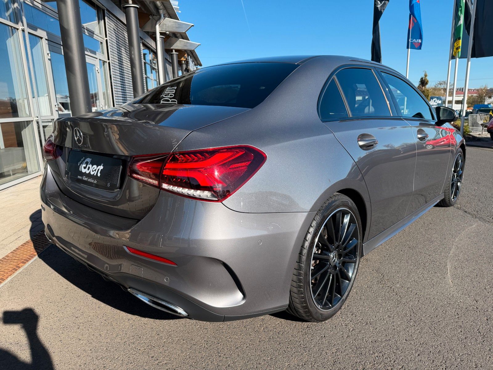 Fahrzeugabbildung Mercedes-Benz A 220 d 4 MATIC AMG Night+LED+DAB+Carplay+19"