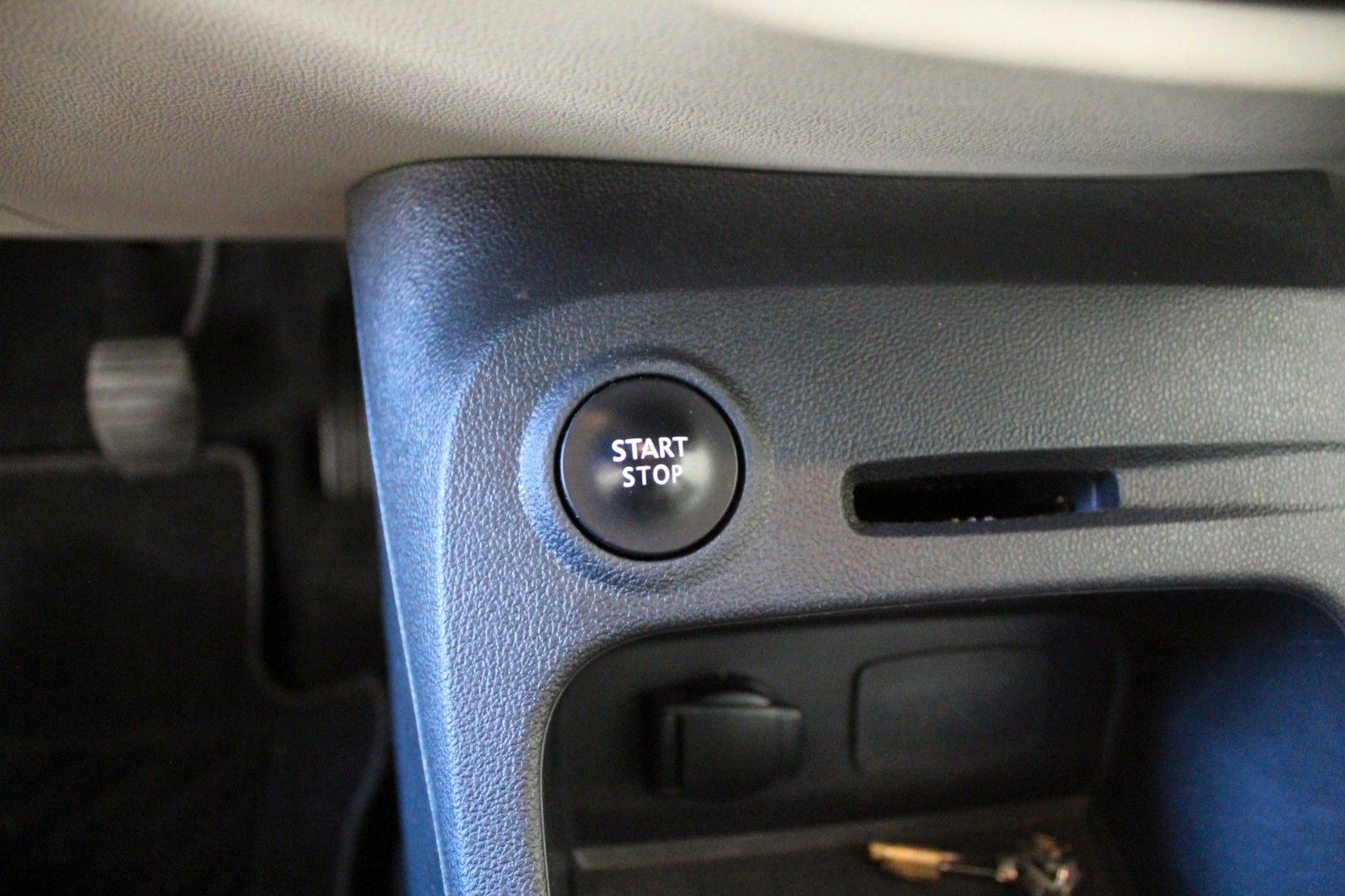 Fahrzeugabbildung Renault Captur TCe 90 Experience *Navigation*