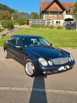 Mercedes-Benz E 240 E -Klasse Lim. Sitzheizung, Tempomat, Xeno - Mercedes-Benz E 240: T