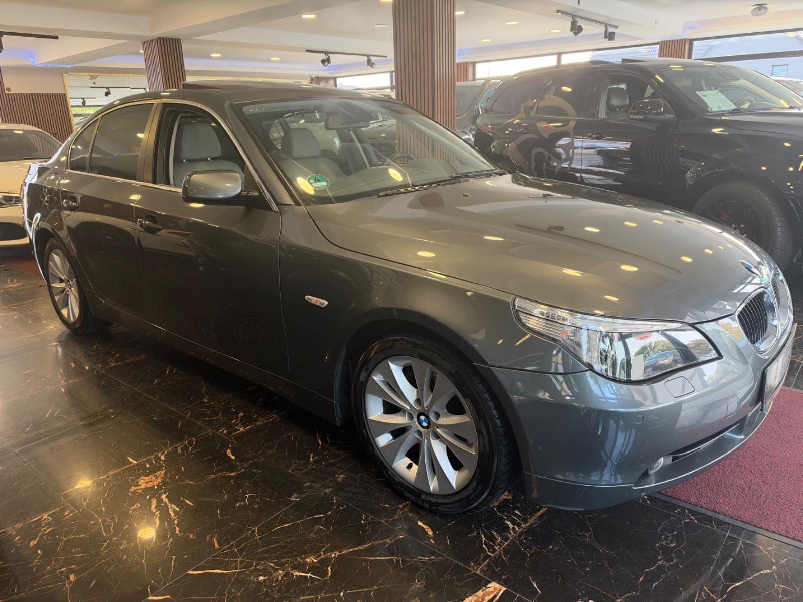 BMW 525i E60 2.5 218 ch • BVA • Cuir Dakota • Toit Ouvrant • PDC