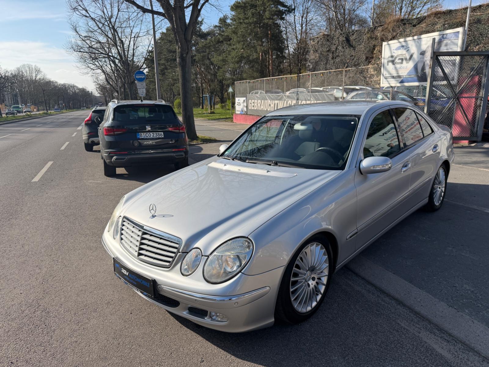 Mercedes-Benz E 220 CDI Limousine Automatik "Elegance"TÜV NEU