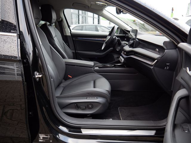 Superb Combi TDI 2.0 TDI 110kW L&K MATRIX-LED