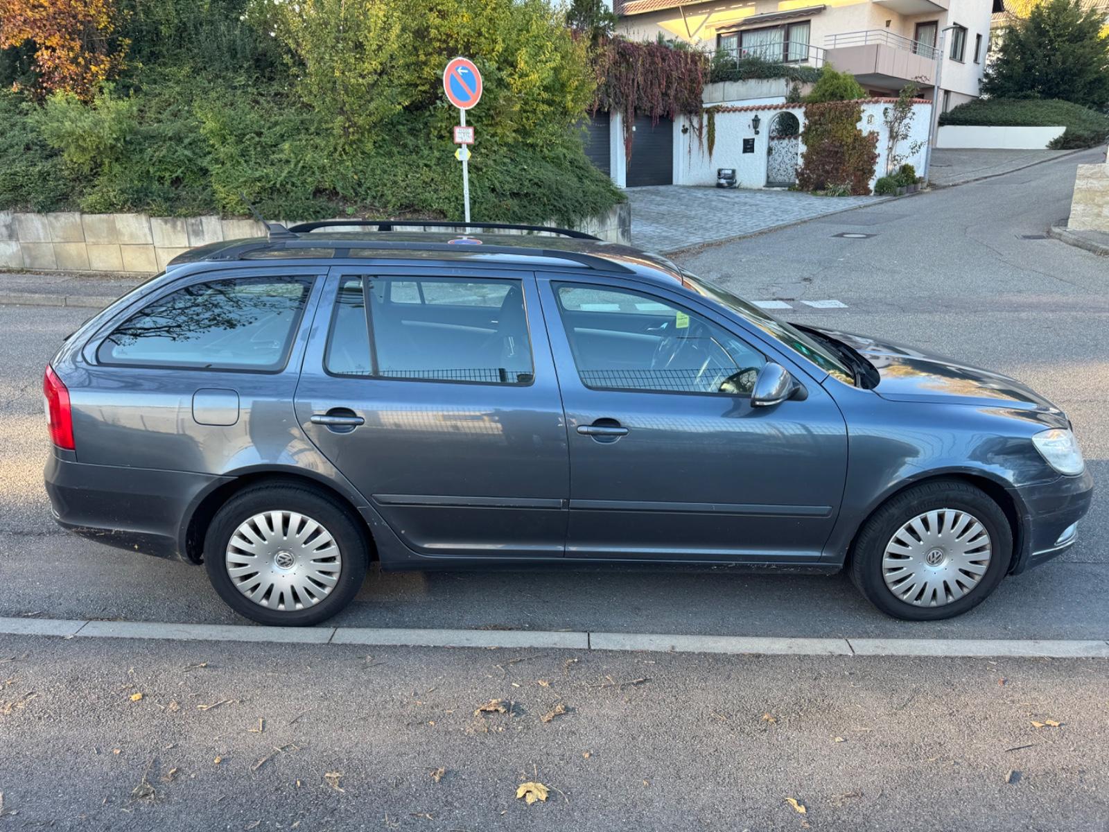 Skoda Octavia 2011 — двигун 1.598 cm³, 105 HP (77kW)