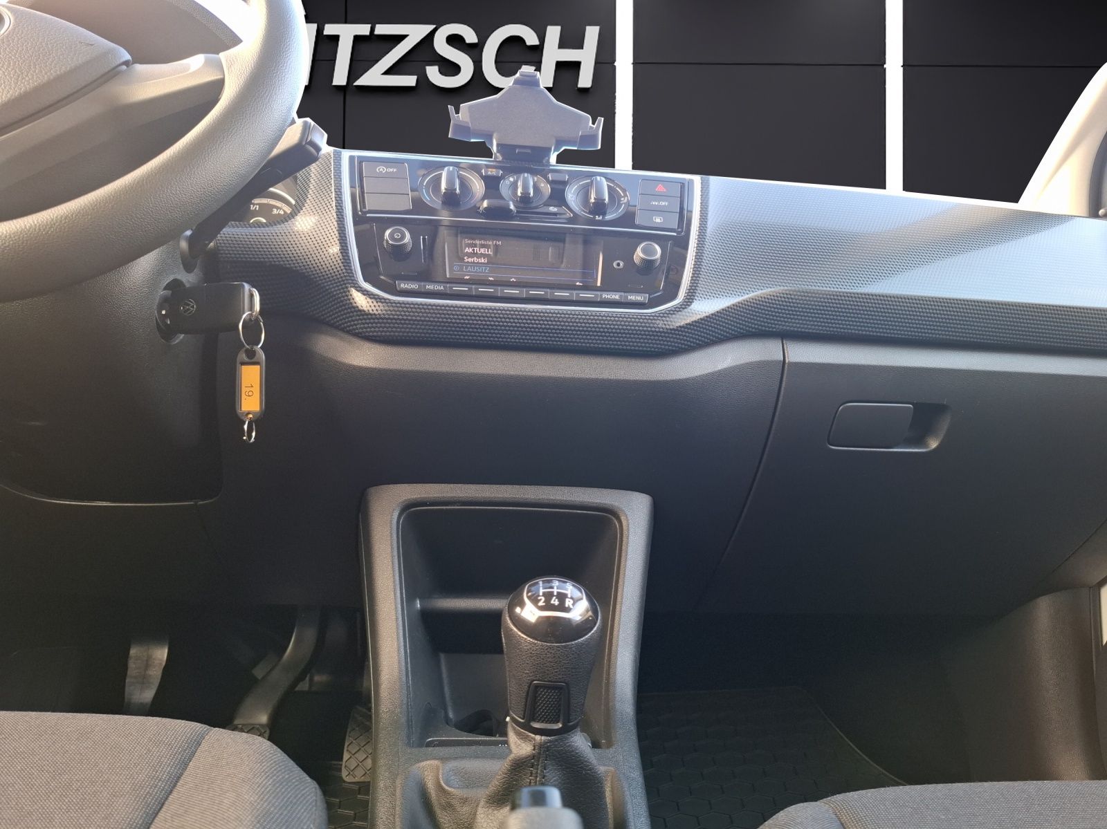 Fahrzeugabbildung Volkswagen up! 1.0 Klima DAB GRA RFK SH