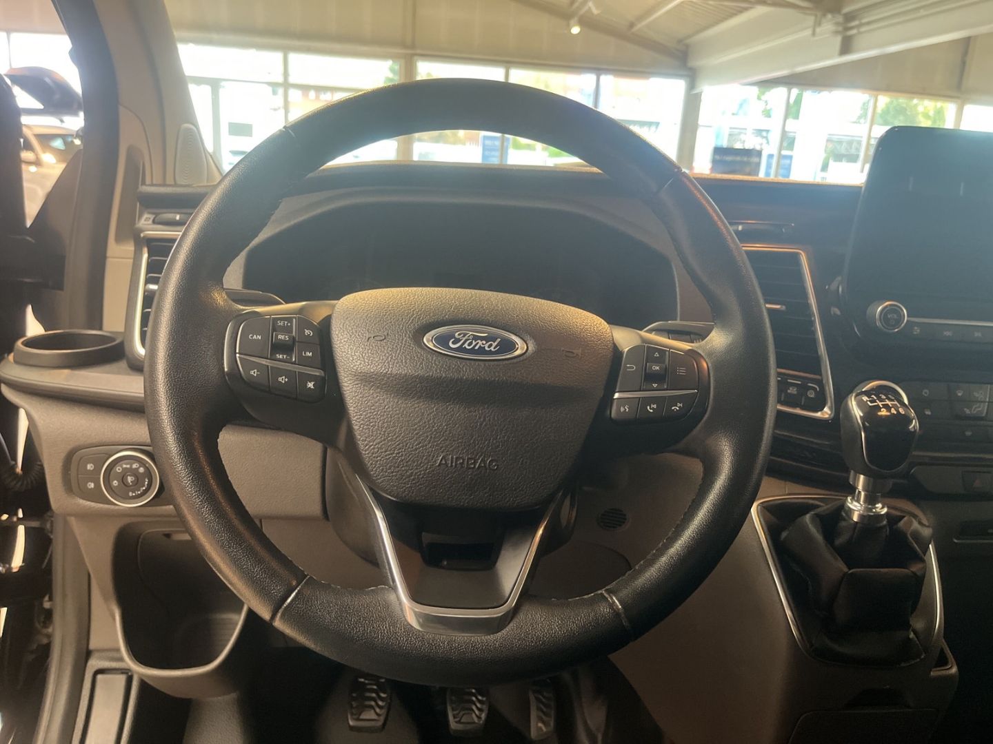 Fahrzeugabbildung Ford Transit Kasten 300 L1 Trend 2.0 TDCi EU6d  DAB