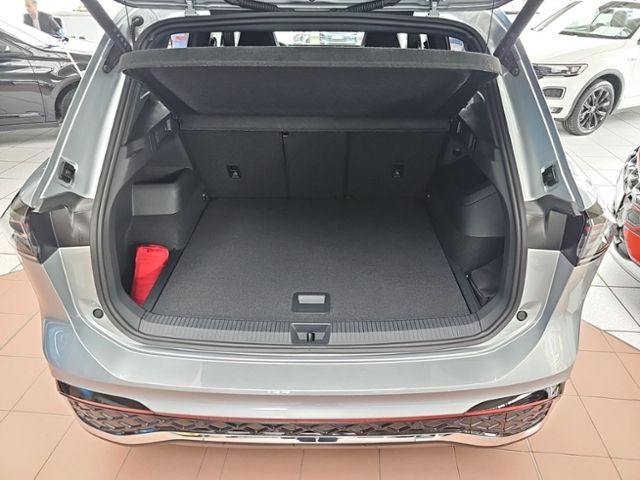 Fahrzeugabbildung Volkswagen Tiguan 1.5 eTSI DSG R-Line IQ.LIGHT STDHZ NAVI A