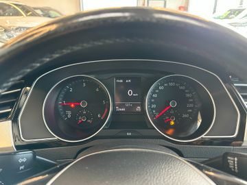 MYAUTOCENTER – Gebraucht- und Jahreswagen mit Werkstattservice in Pfaffenhofen Volkswagen Passat Variant Comfortline *4Motion*Kamera*AHK*