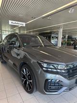 Volkswagen Touareg 3.0 210kW R-Line VOLLAUSSTATTUNG - Volkswagen Touareg: Firmenfahrzeug