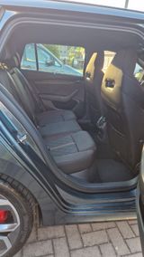 Skoda Octavia 2.0 TSI DSG RS COMBI RS First Edition - Skoda Octavia: RS First Edition
