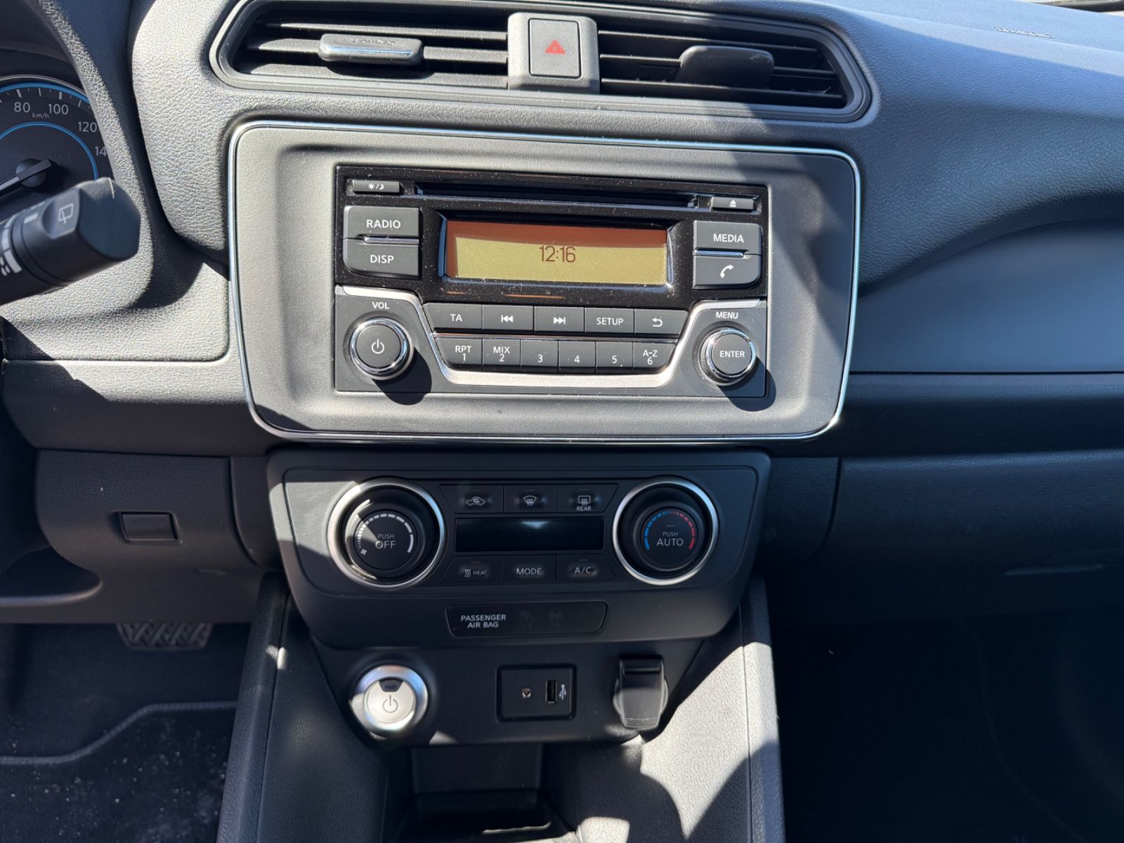 Fahrzeugabbildung Nissan Leaf Visia -Tempomat,e-Pedal,Totwinkel-A.;SOH96%