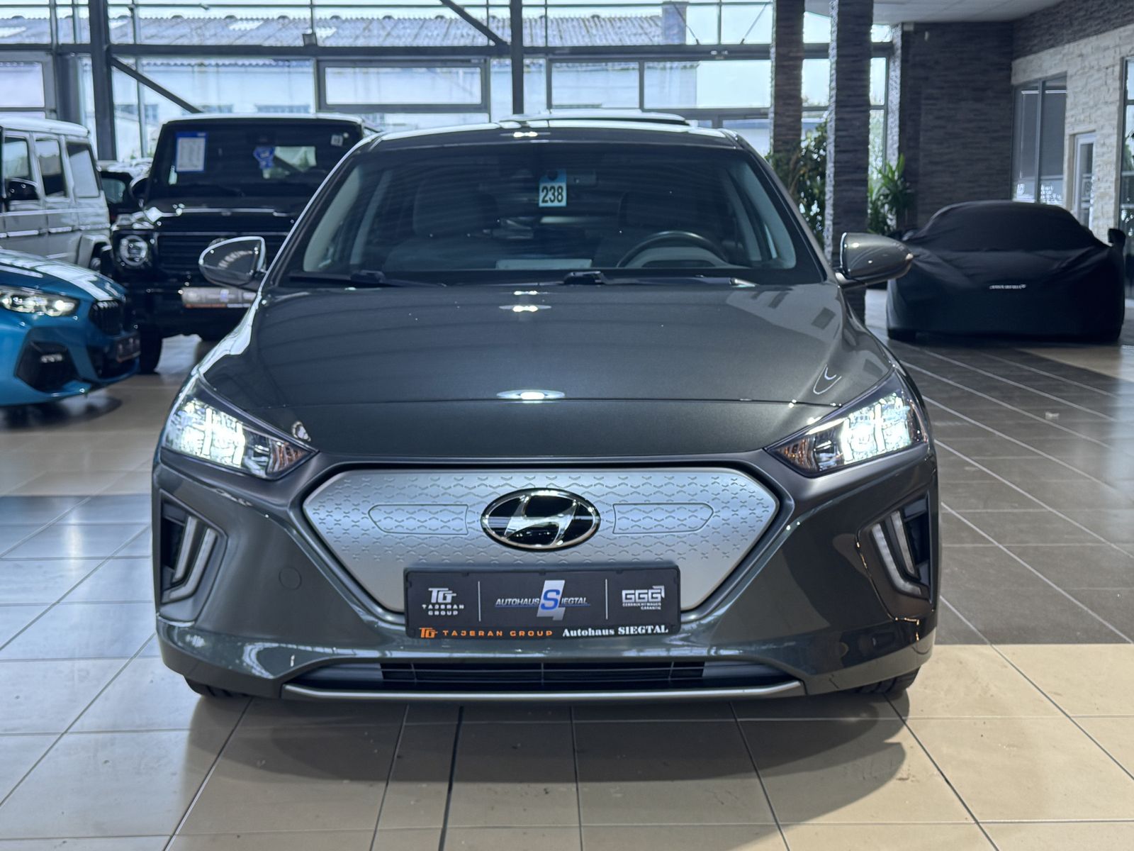 Hyundai Ioniq Style Navi Infinity R.Cam ACC LED SHZ imagem 2