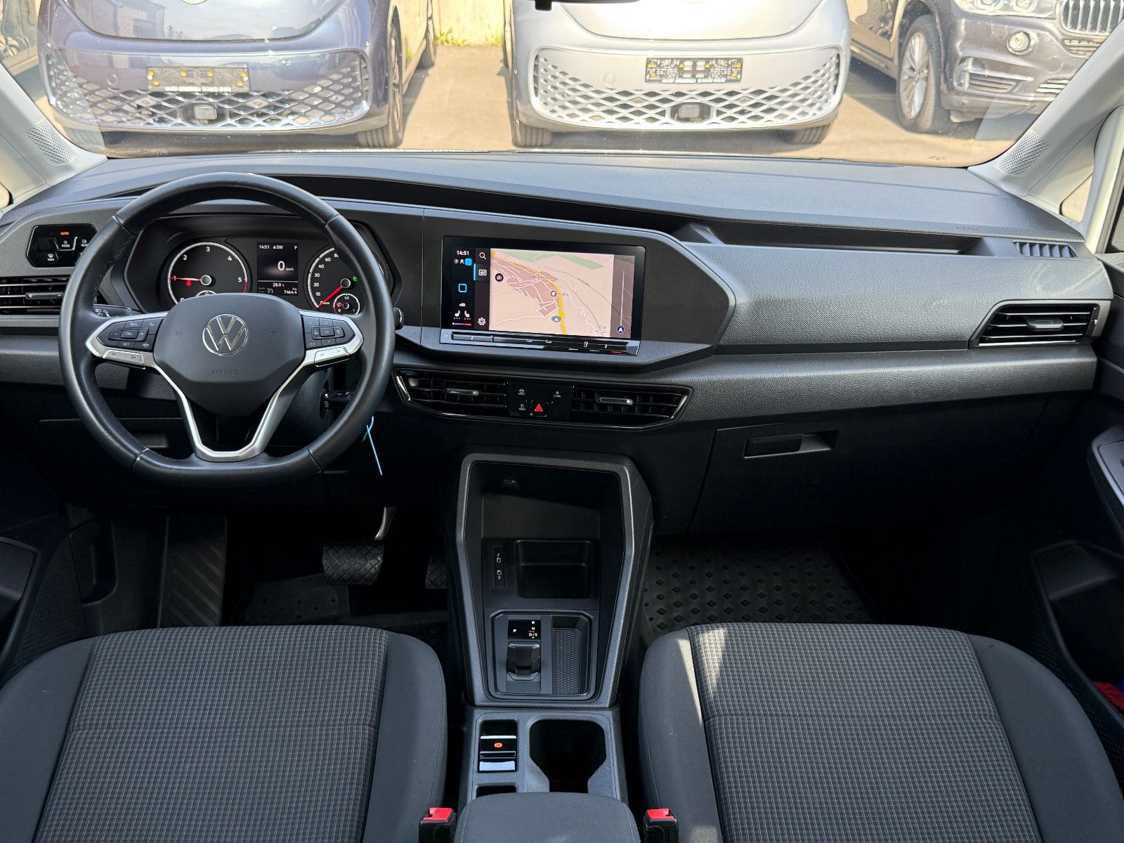 Fahrzeugabbildung Volkswagen Caddy 2.0 TDI DSG AHK DAB GRA Navi Kamera SHZ