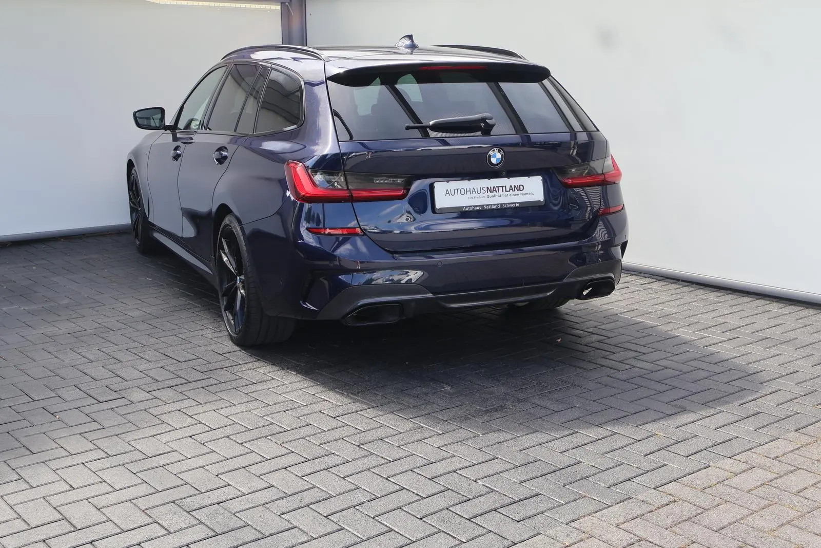 BMW M340 d xDrive Touring Shadow AHK Laser RFK