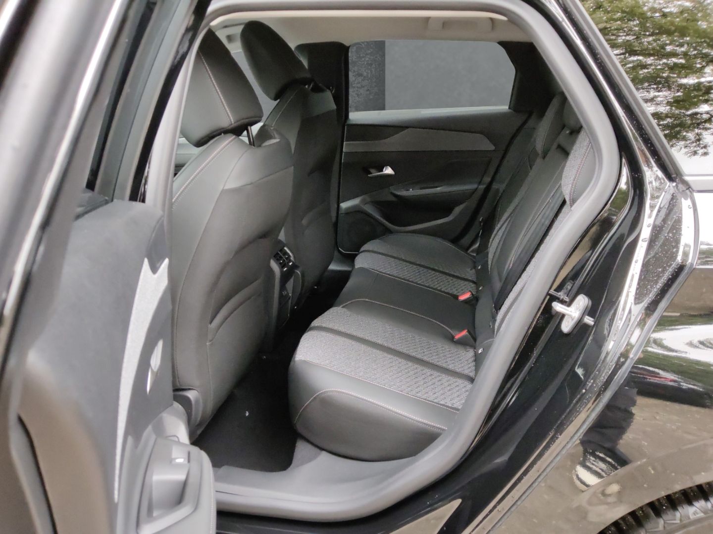 Peugeot 308 - Bild 8