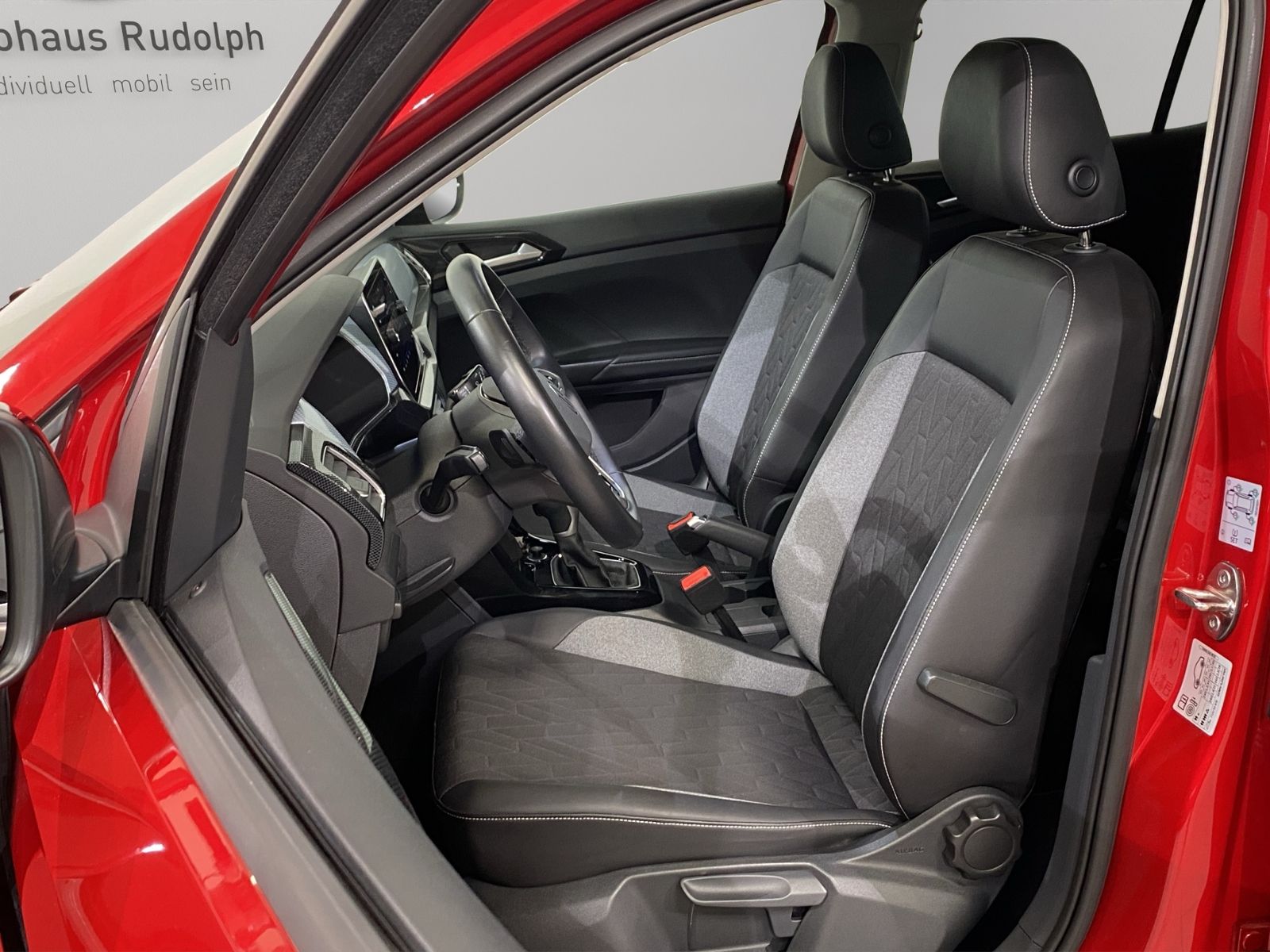 Volkswagen T-Cross 1.5 TSI DSG Goal LED RFK foto 5