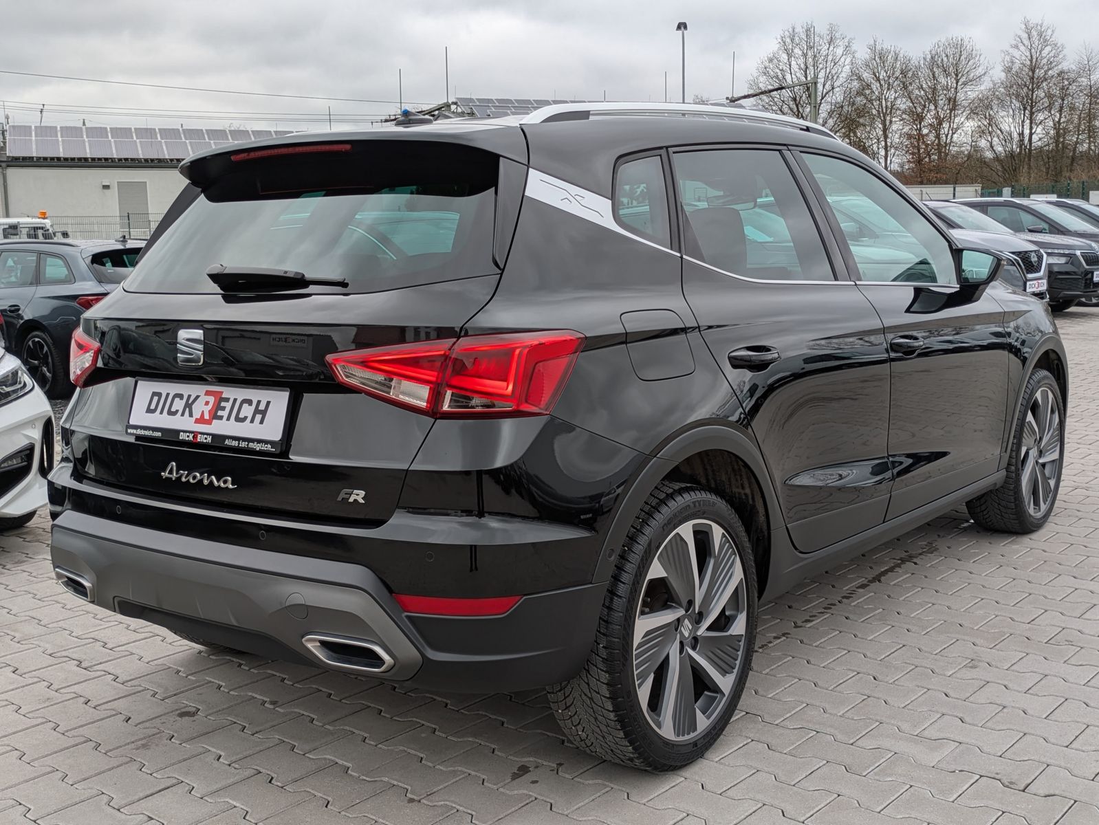 Fahrzeugabbildung SEAT Arona 1.5 TSI FR DSG AHK*ACC*LED*APP*DAB*KAMERA