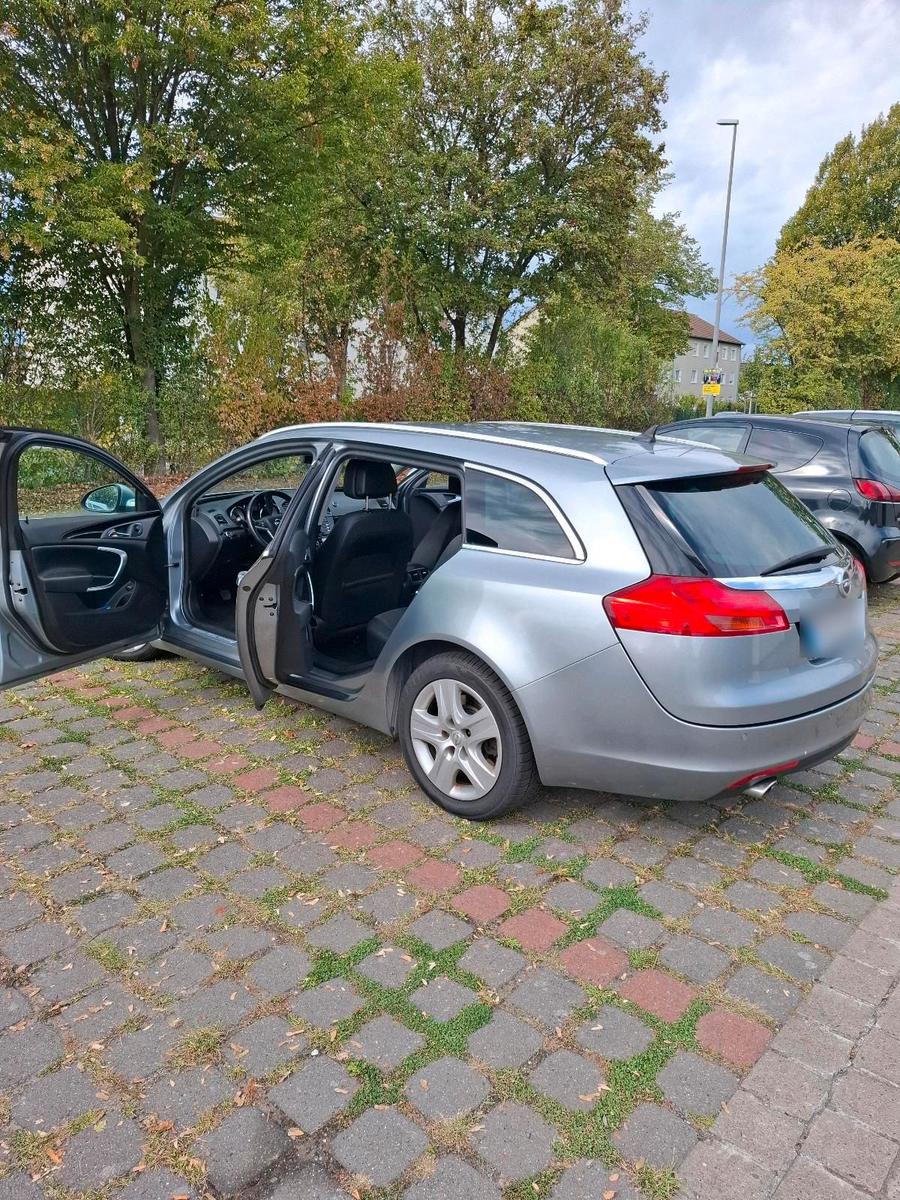 Opel Insignia 2010 — photo 7