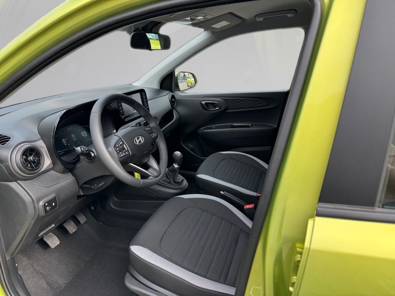 Fahrzeugabbildung Hyundai i10 Trend Komfortpaket *KLIMA*NAVI*RADIO*KAMERA*