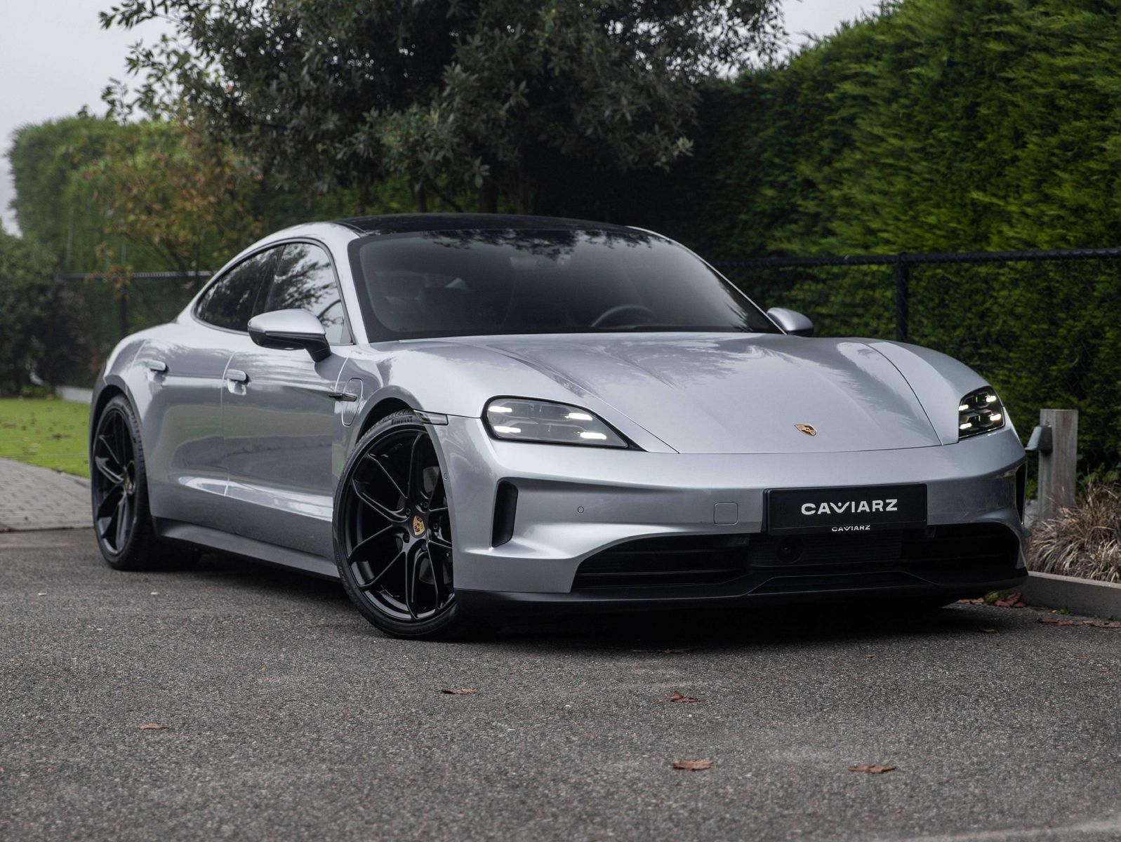 Porsche Taycan FACELIFT BATT+/PANO/AIR/21 /HDMATRIX/360/