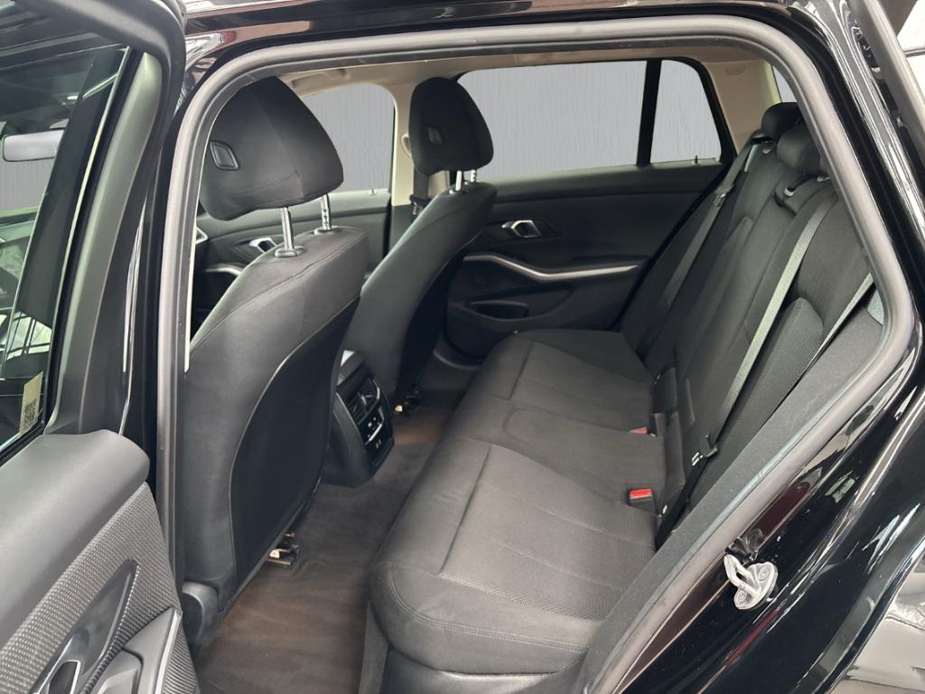 BMW 3 Series i Touring SHZ NAVI LED digiCockP RFK PDCv+h, миниатюра 8