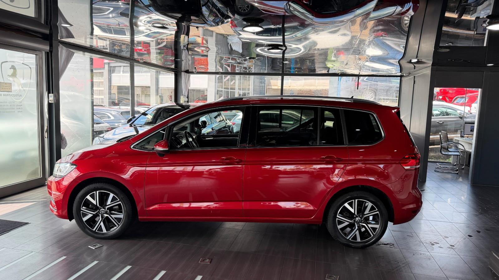 Volkswagen Touran 2.0 TDI DSG*Highline*LED*AHK*Kamera*ACC