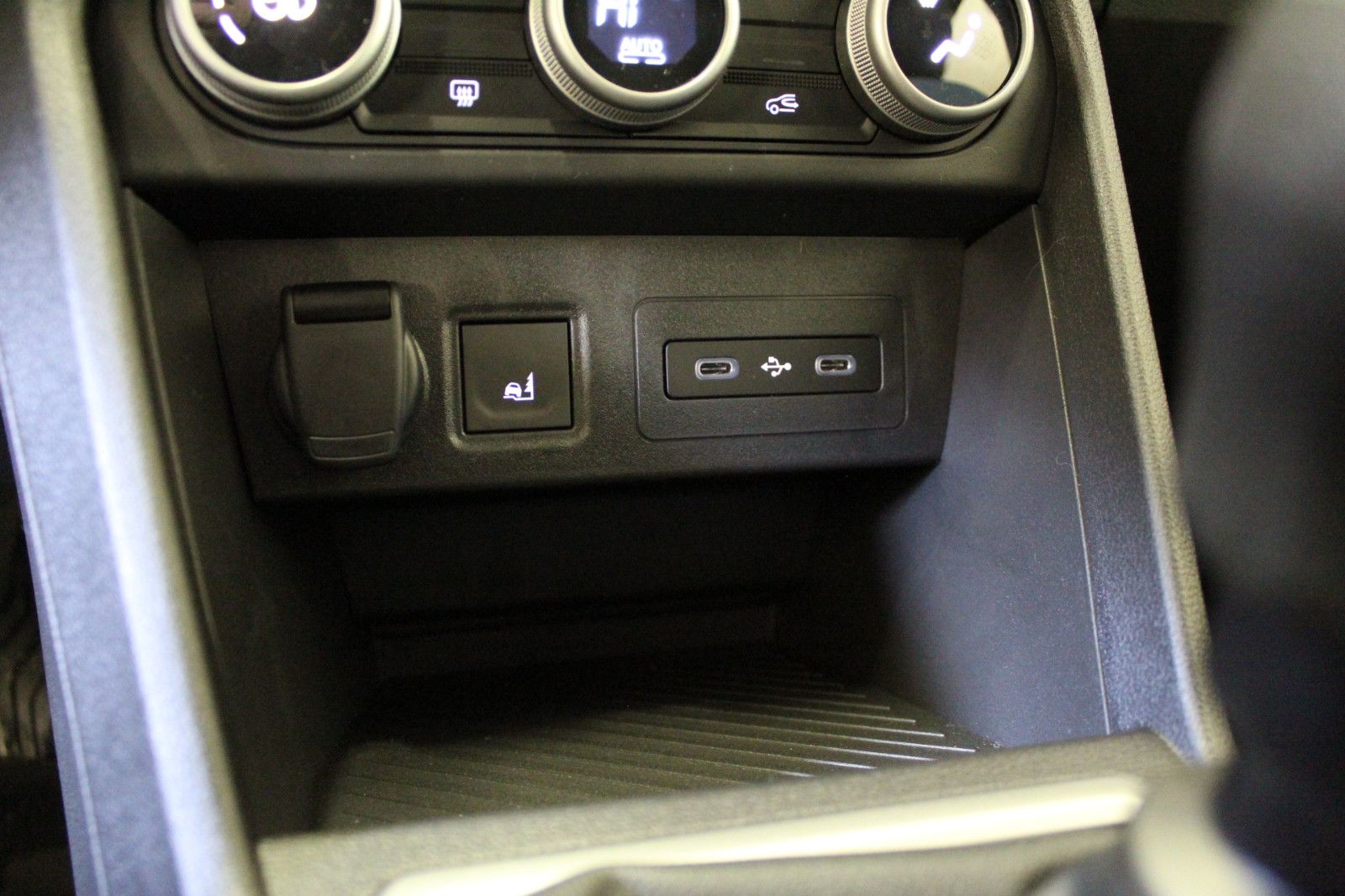 Fahrzeugabbildung Dacia Sandero Stepway TCe 110 Extreme MY 26*Winterpak*