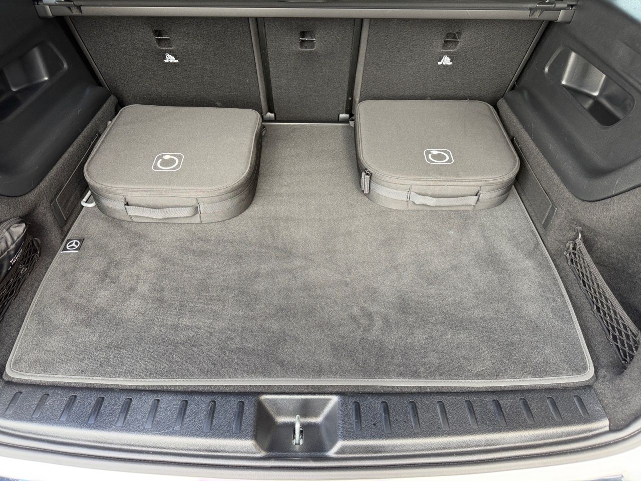 Fahrzeugabbildung Mercedes-Benz EQB 250+ BONUS+DISTRONIC+LENKRADHEIZ+AMBIENTE+