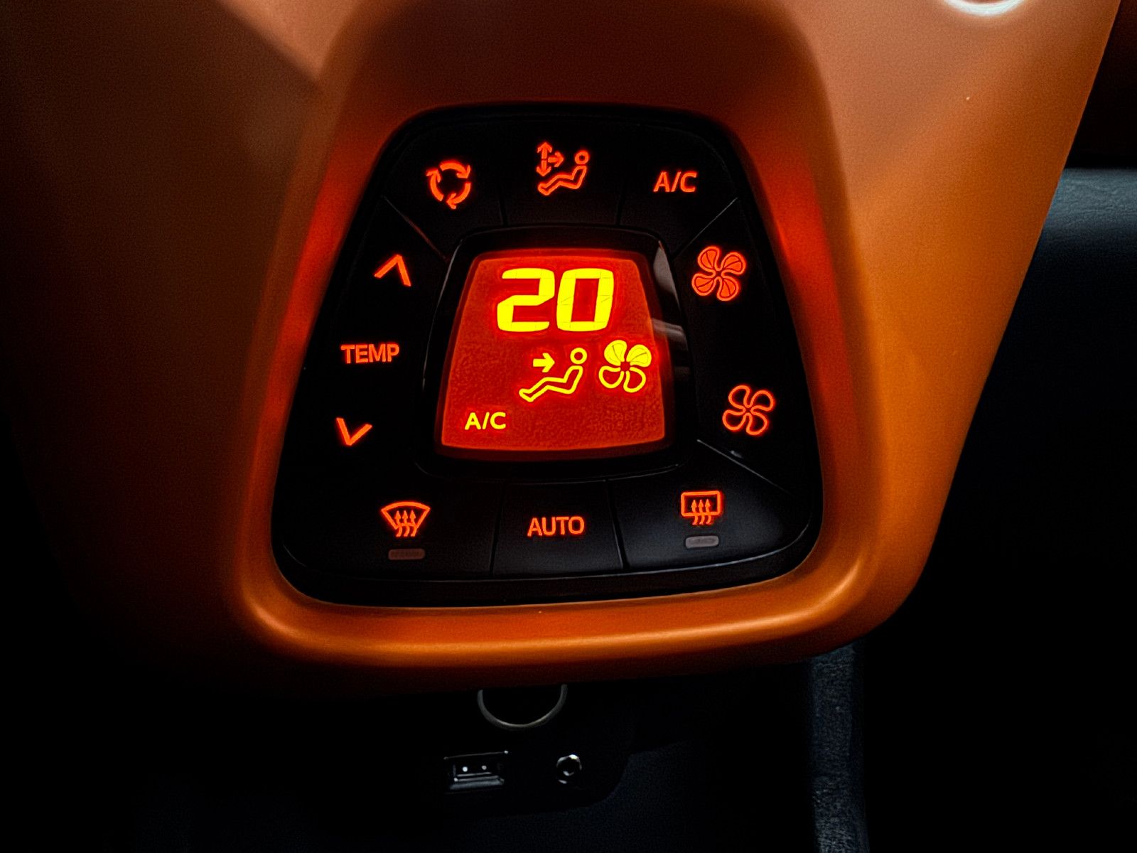 Citroën C1 SPECIAL MODEL URBAN RIDE KAMERA KLIMA CARPLAY