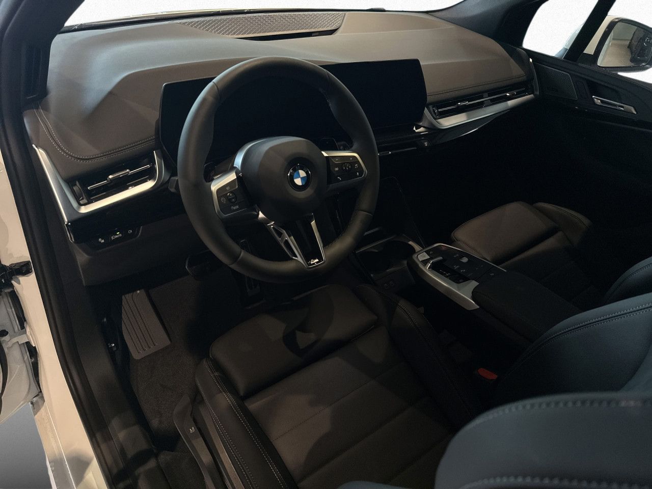 BMW 223 Active Tourer - Bild 14