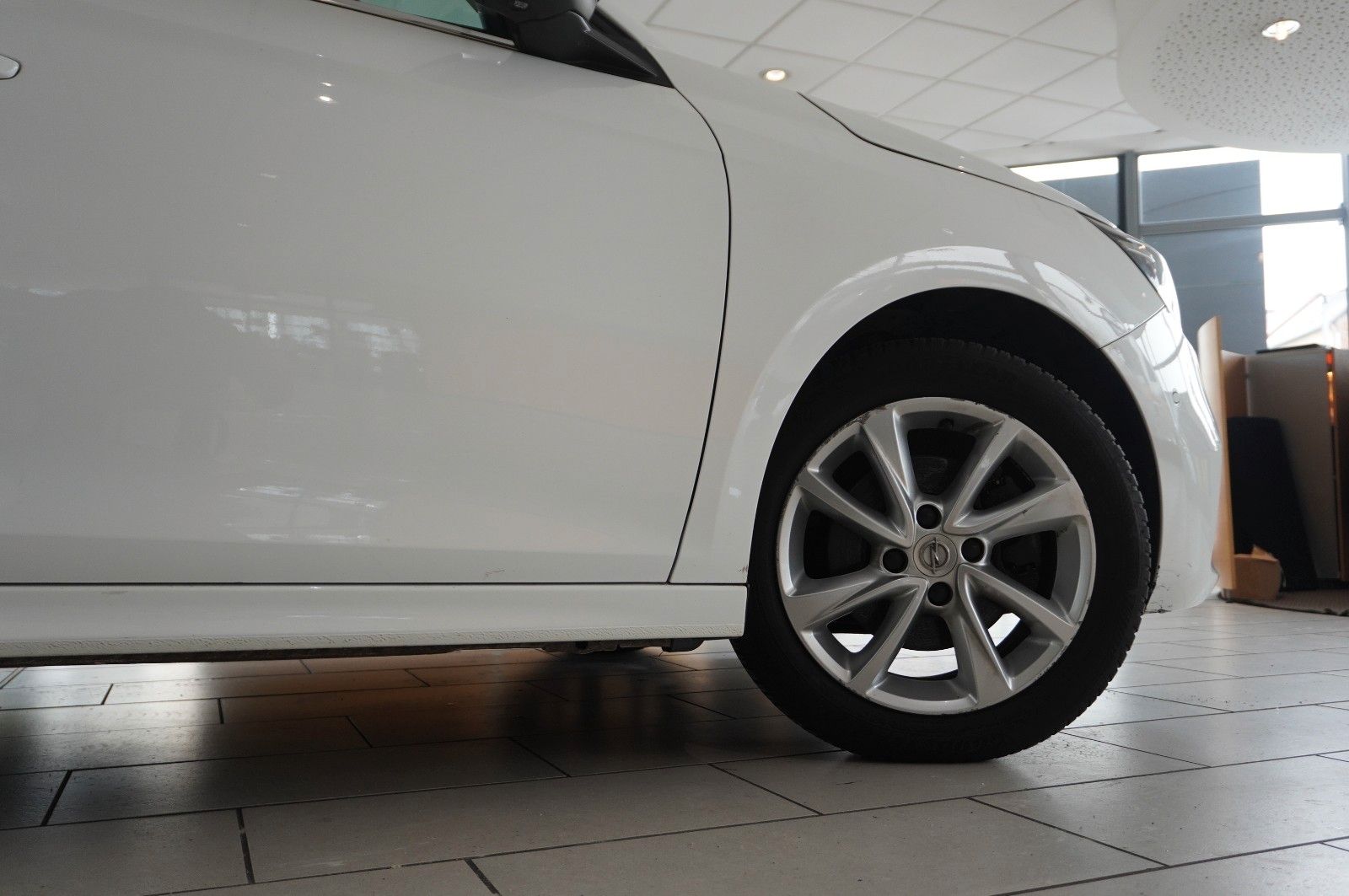 Fahrzeugabbildung Opel Corsa F 1.2T ELEGANCE NAVI/LED/KAMERA/SPORT/DAB+