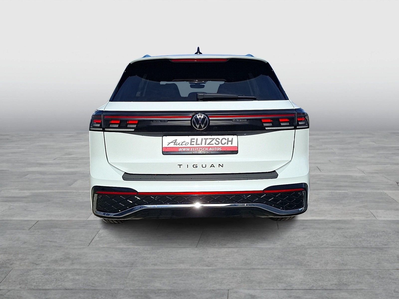 Fahrzeugabbildung Volkswagen Tiguan TDI R-Line DSG LEDplus AHK Navi AID ACC R