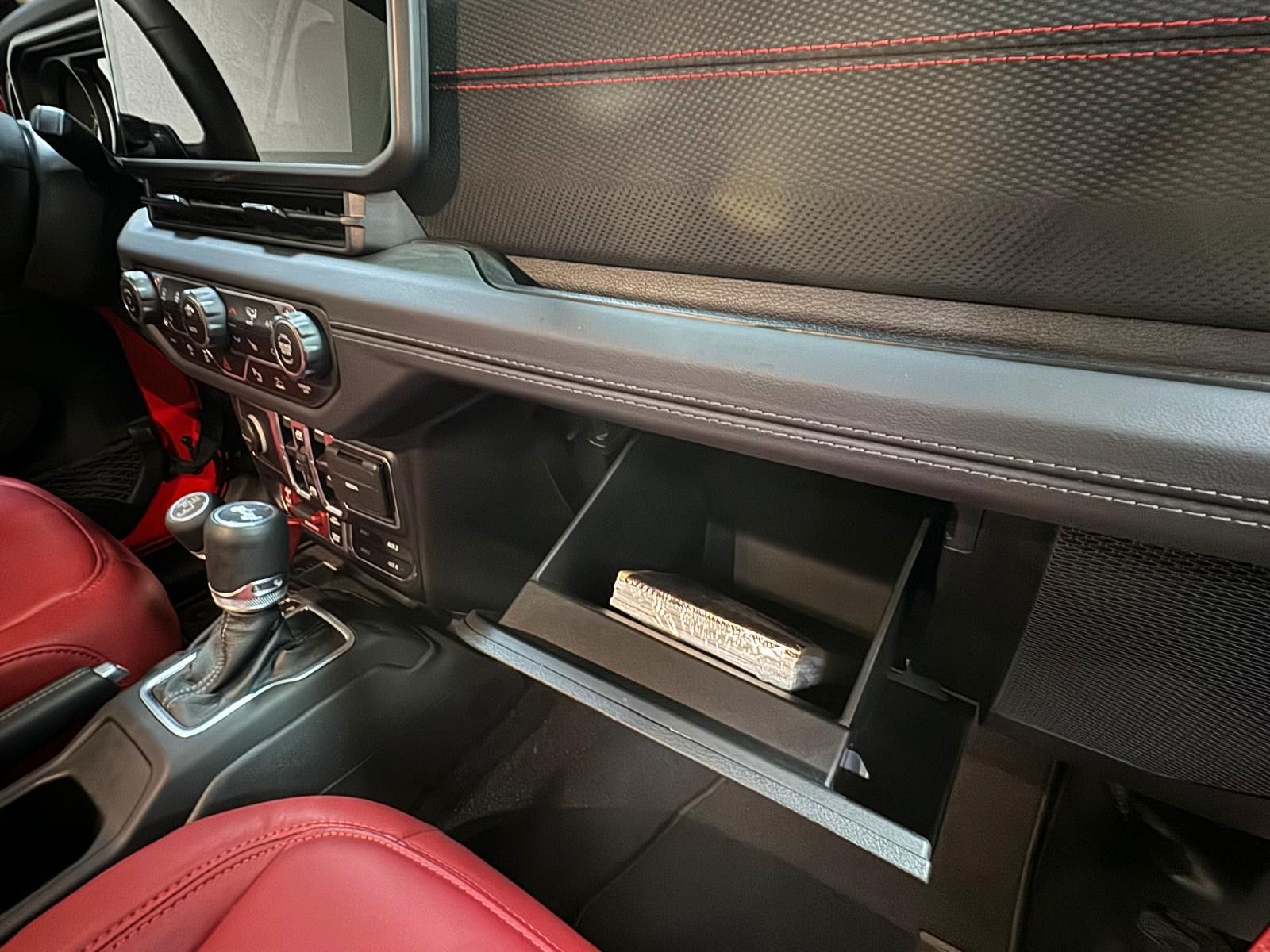 Fahrzeugabbildung Jeep RUBICON 392-6.4L HEMI V8-RECON 35"-STEEL BUMPER