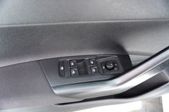 Fahrzeugabbildung Volkswagen Polo VI Comfortline DSG Klima Tempomat PDC TOP!
