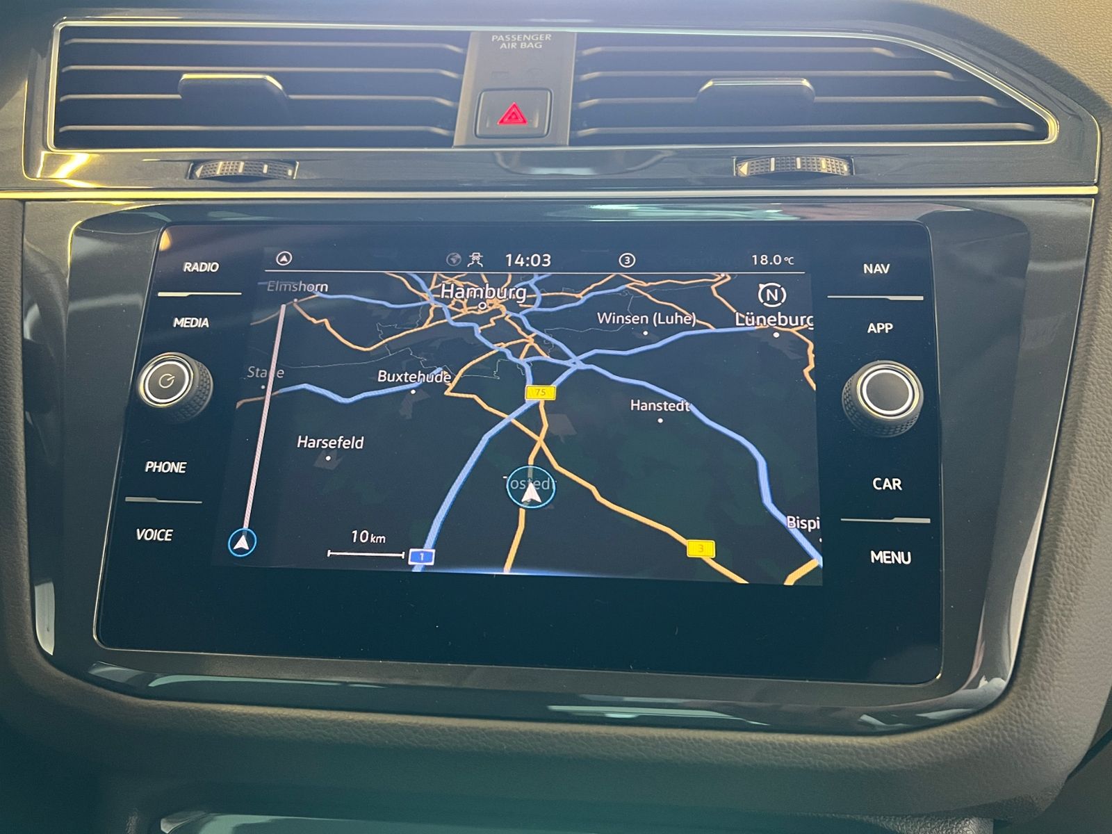 Fahrzeugabbildung Volkswagen Tiguan Elegance 2.0 TDI DSG *AHK, Matrix-LED, Na