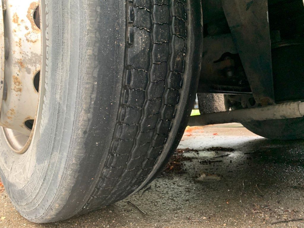 Fahrzeugabbildung DAF FAN CF75 Rohr Tankwagen