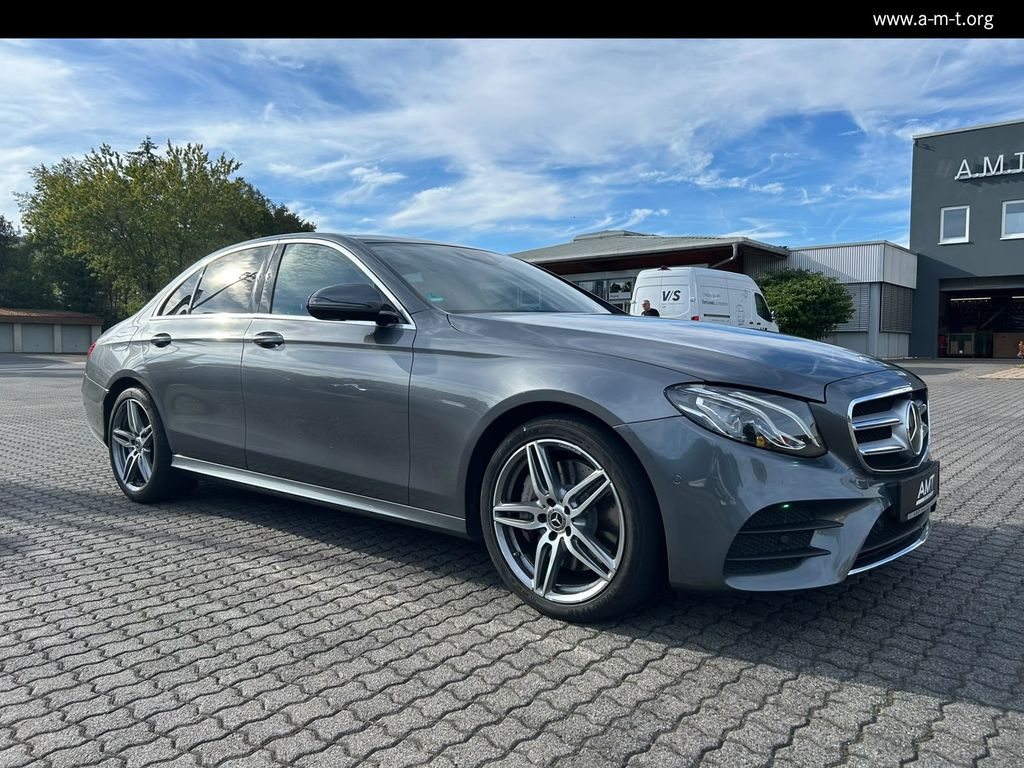 MERCEDES-BENZ E 400