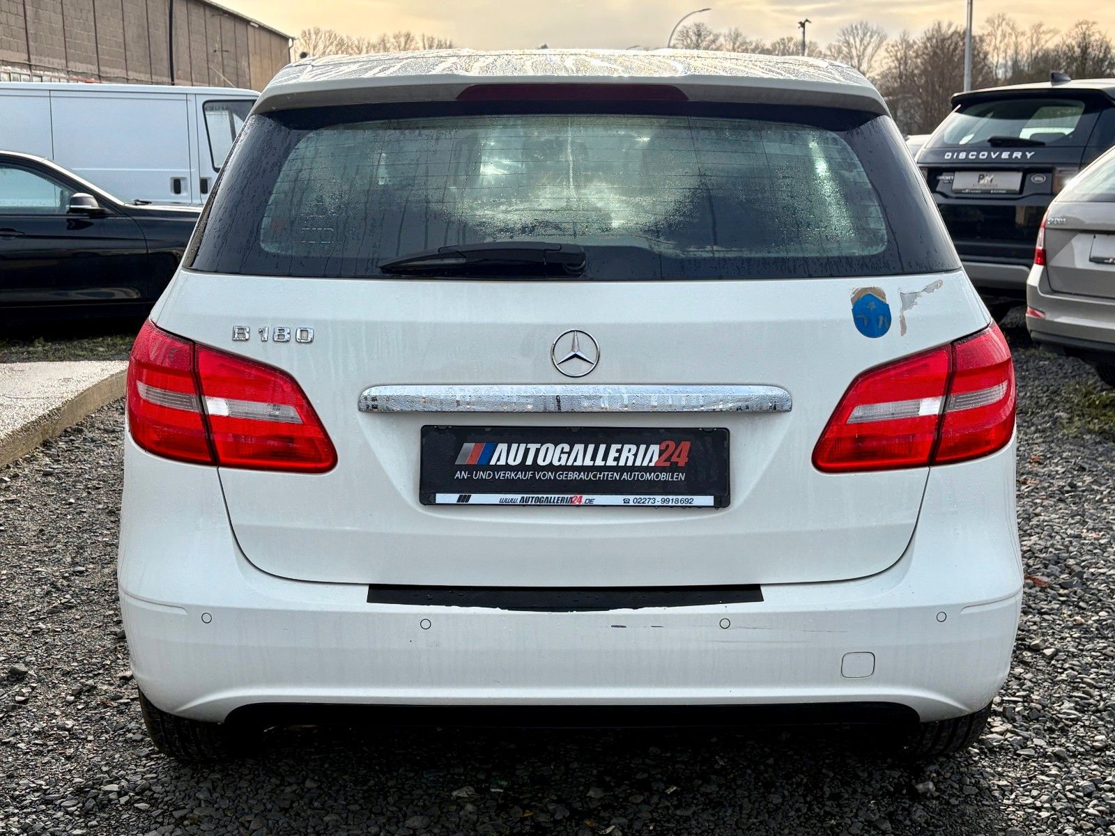 Fahrzeugabbildung Mercedes-Benz B 180 BE Klima PDC 1.HAND SPORTLENKRAD Sitzhzg