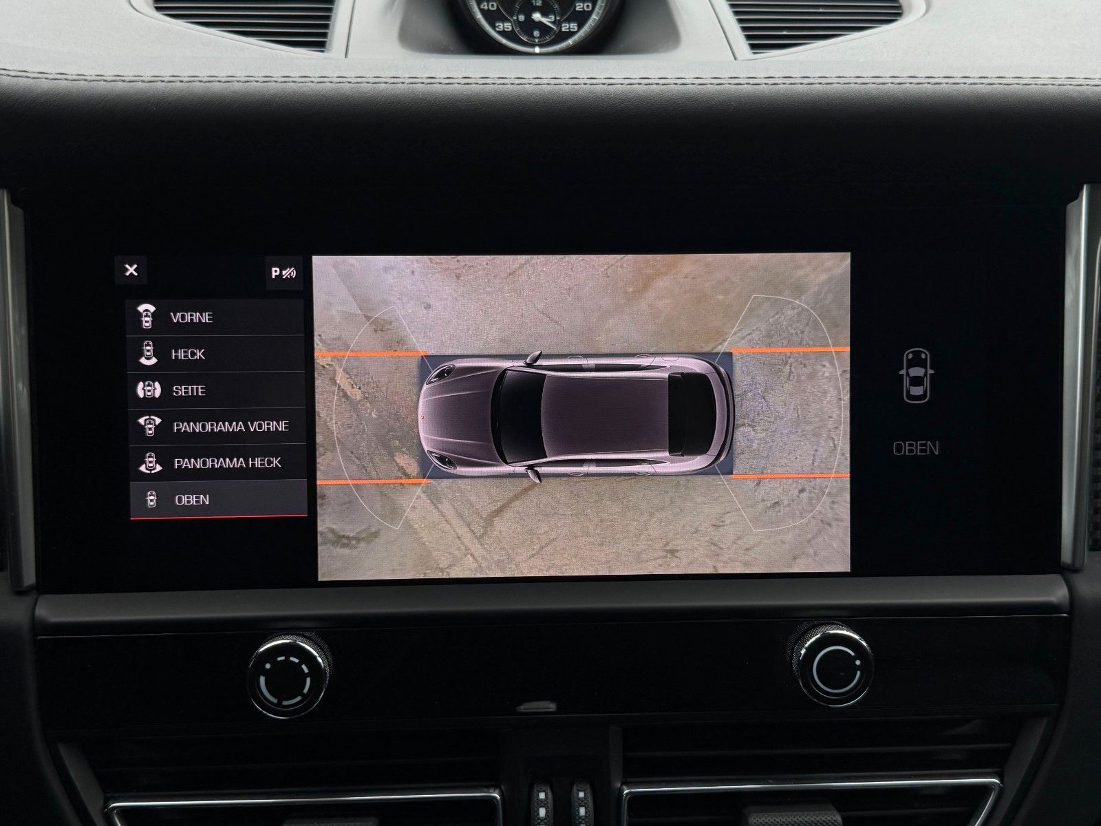 Fahrzeugabbildung Porsche Macan GTS PASM Chrono Carbon Pano Bose Std-HZG