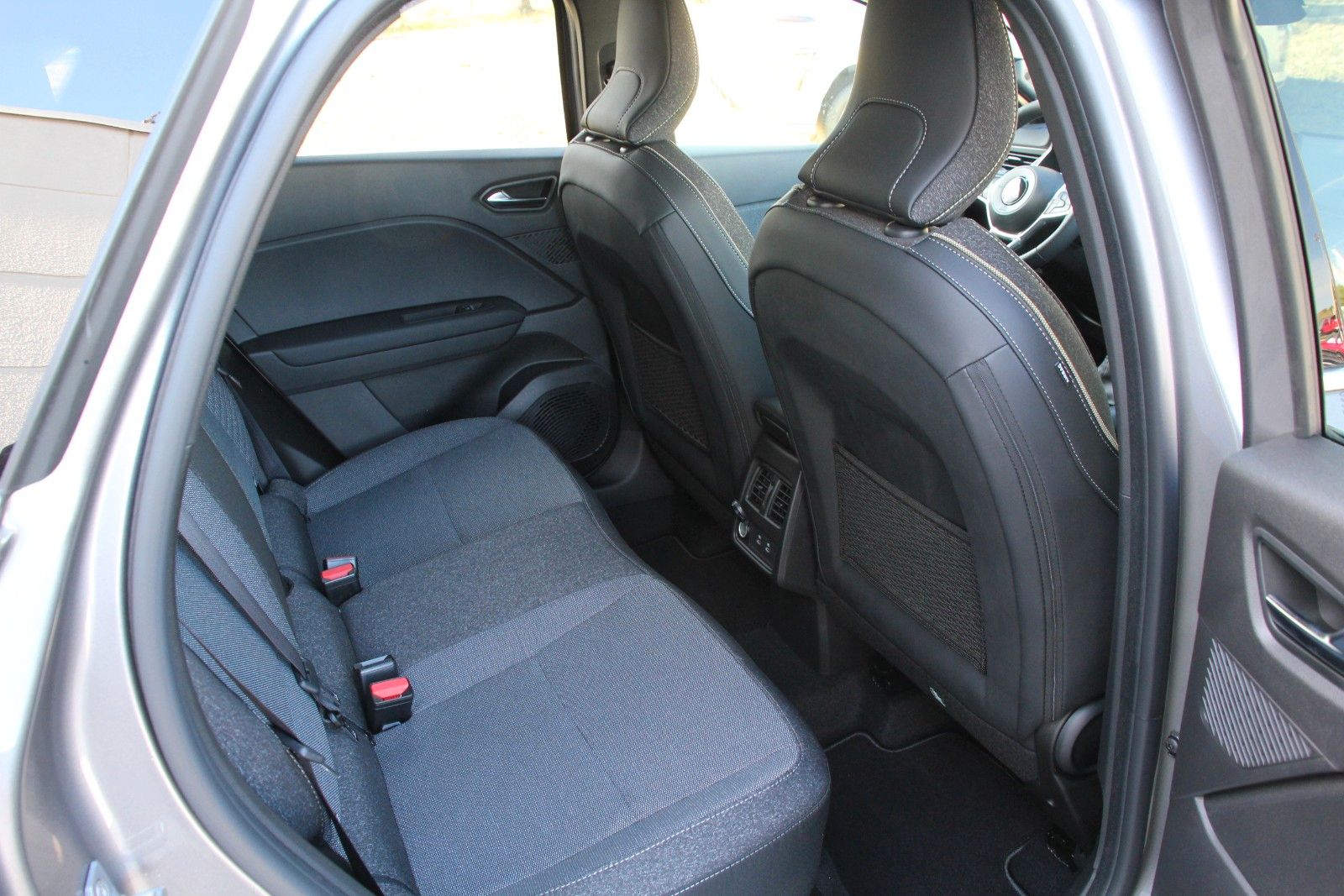 Fahrzeugabbildung Mitsubishi Grandis 1.3 Intro Edition