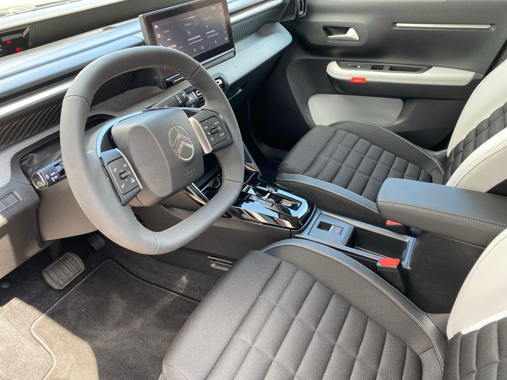Fahrzeugabbildung Citroën C3 Aircross Hybrid 145 ë-DSC6 MAX *Winter-Paket*