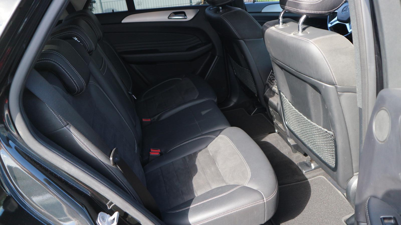 Mercedes-Benz ML 350 CDI BlueTec 4Matic AHK/Leder/NAVI/Xenon..
