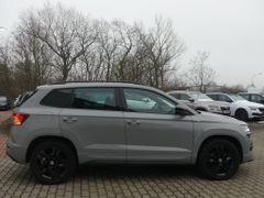 Fahrzeugabbildung Skoda Karoq 2.0 TSI DSG 4x4 SPORTLINE AHK*FSH*LED*GRA